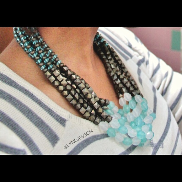 Gorgeous Necklace - Picture 4 of 4